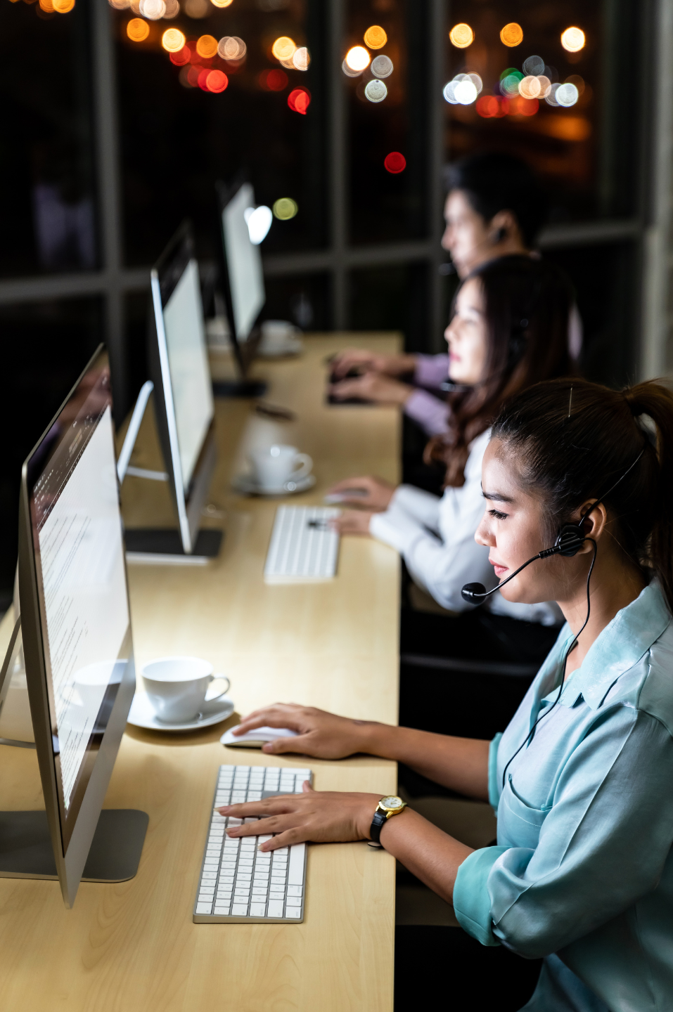 After-Hours Answering Service: Benefits For Your Business