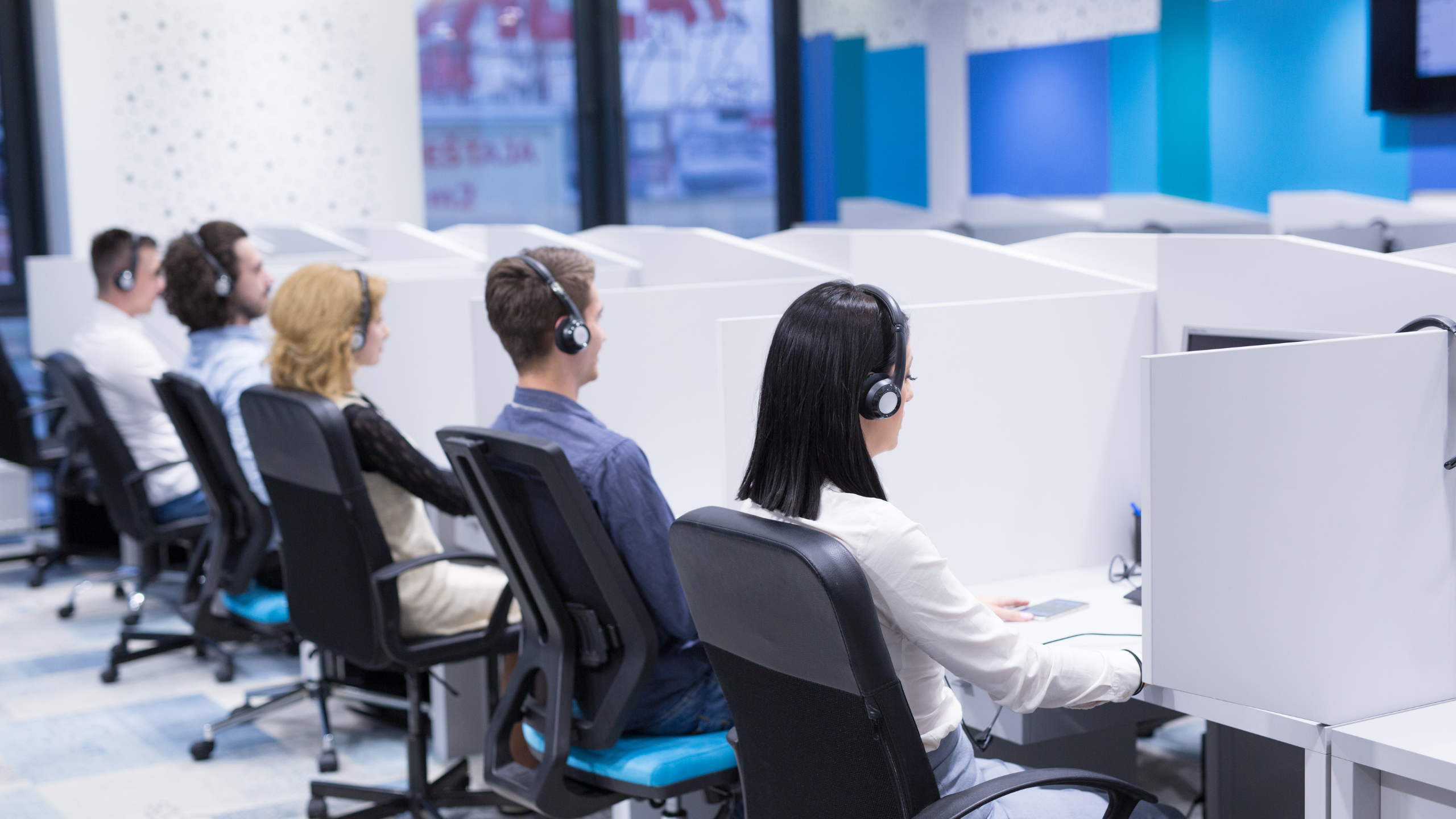 How Do I Choose An After Hours Answering Service?