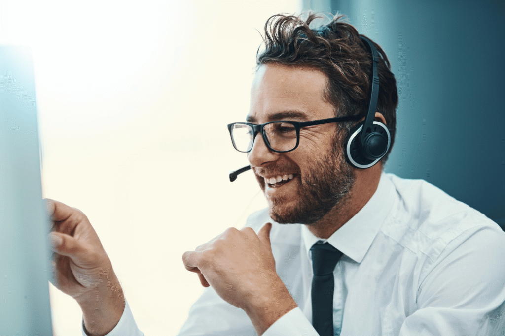 24/7 Call Center vs. Hiring an In-House Receptionist: A Comprehensive Financial Audit