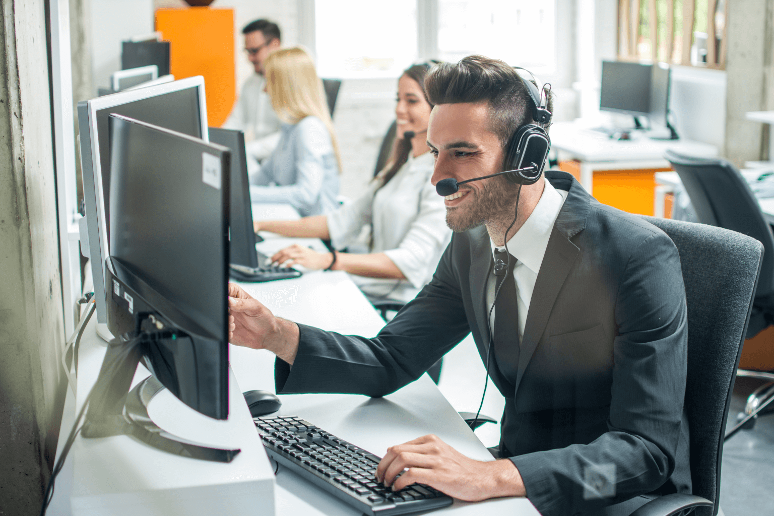 Your Checklist: 7 Questions to Ask Before Hiring Any BPO Call Center