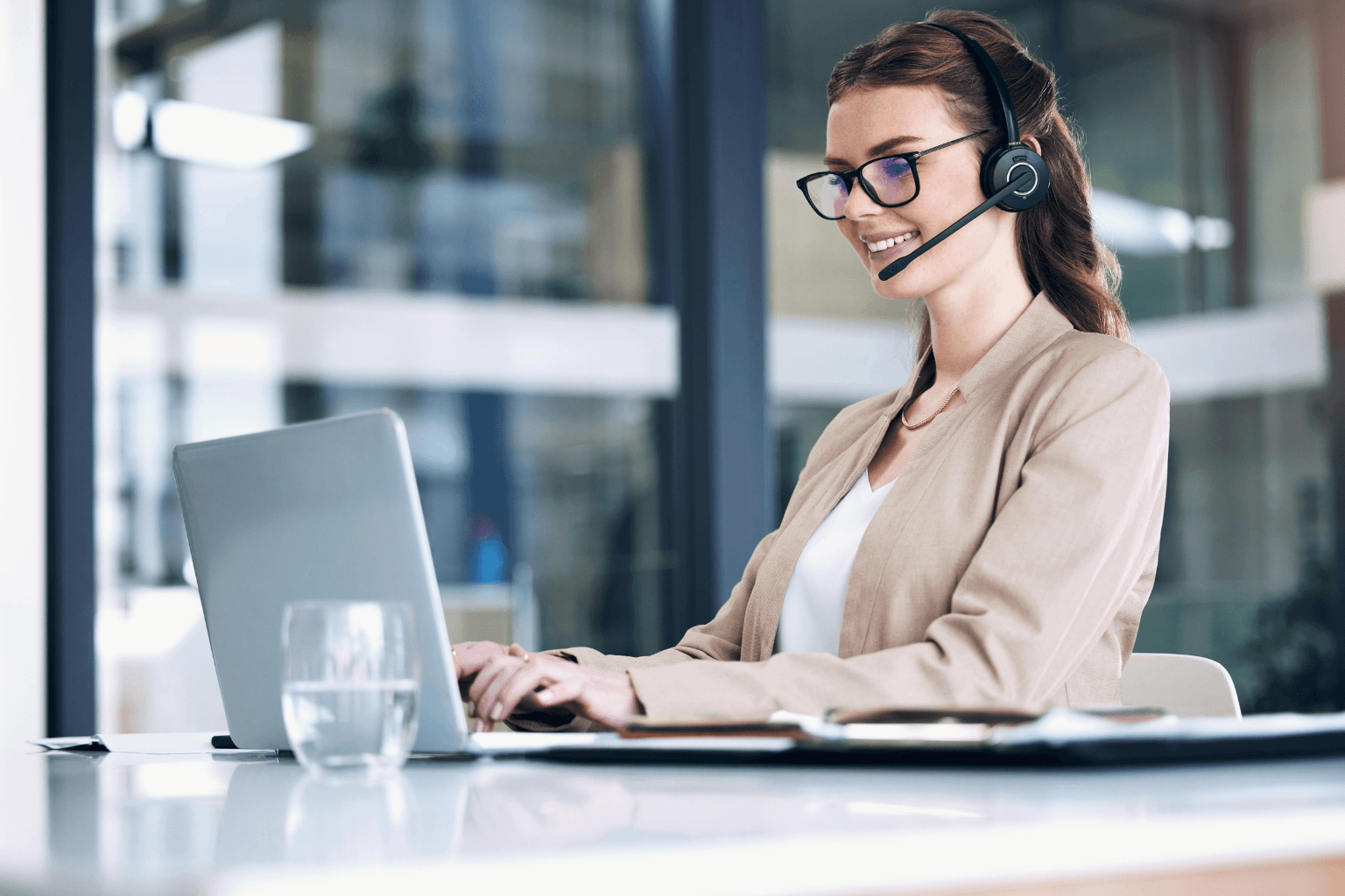 The Ultimate Guide to a 24 Hour Answering Service for Small Business